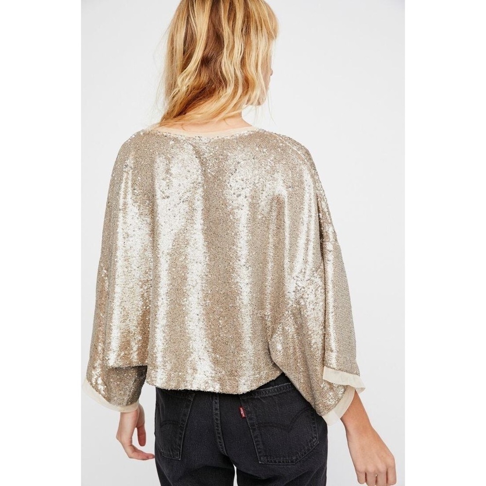 FREE PEOPLE Champagne Dreams Sequins Glam Tee $128 MEDIUM Neutral Cropped EUC - Picture 2 of 12